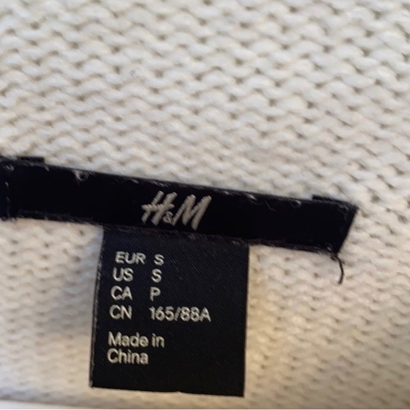 H&M Mens (Small) Sweater - Picture 3 of 3